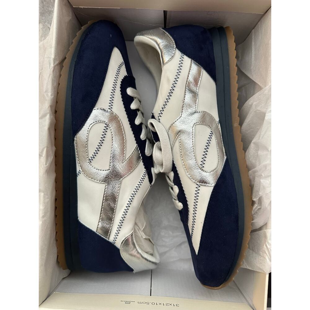 *NWT* Madison Colorblock Lace-Up Women Sneakers - Size 11
